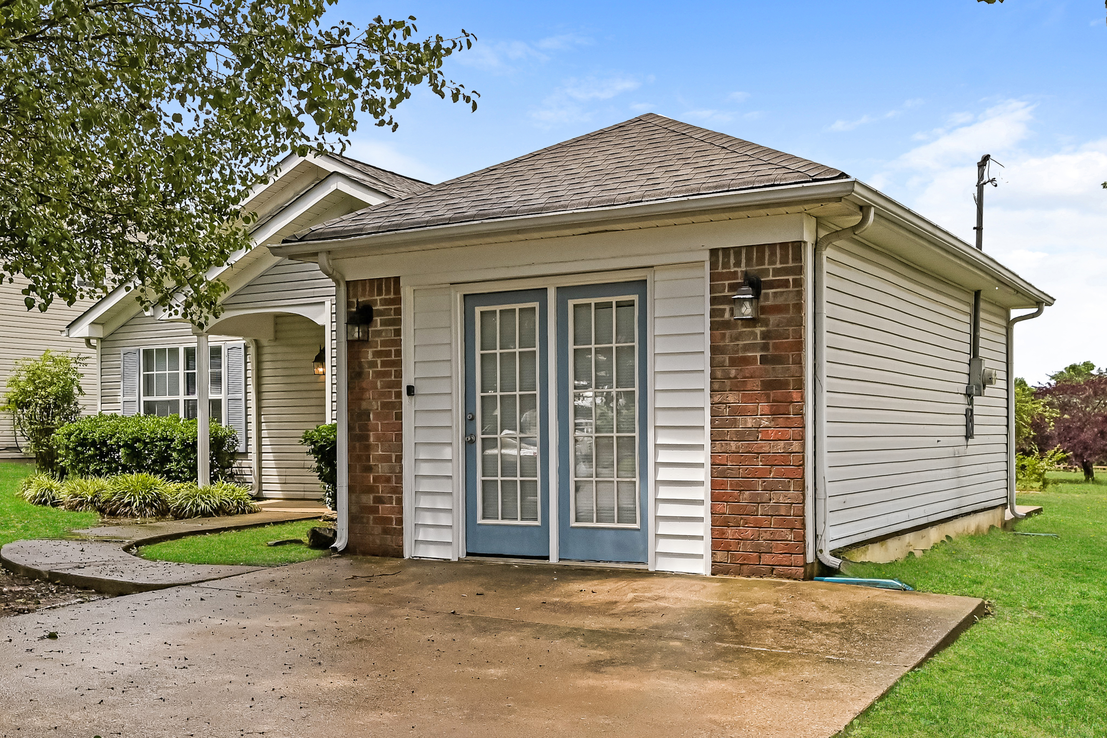 4205 Laurenwood Dr Nashville, TN 37013